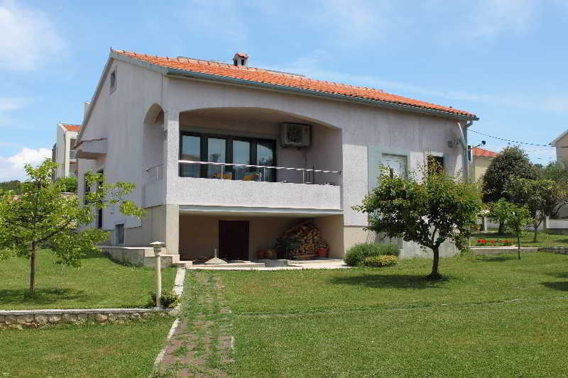 Hotel Anamarija Petrcane